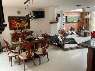Casa de 4 alcobas en venta en San Jose, Sabaneta, 370 m² · foto 7 de 20