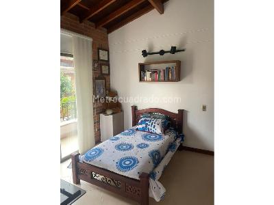 Casa de 4 alcobas en venta en San Jose, Sabaneta, 370 m² · foto 10 de 20