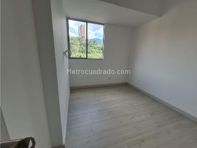 Apartamento de 3 alcobas en venta en Las Lomitas, Sabaneta, 82 m² · foto 9 de 19