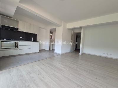 Apartamento de 3 alcobas en venta en Las Lomitas, Sabaneta, 82 m² · foto 4 de 19