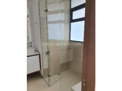 Apartamento de 3 alcobas en venta en El Poblado, Medellín, 183 m² · foto 6 de 20