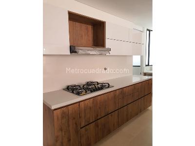 Apartamento de 3 alcobas en venta en El Poblado, Medellín, 183 m² · foto 15 de 20