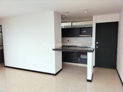 Apartamento en venta en Loma De Los Bernal, Medellín · foto 5 de 14