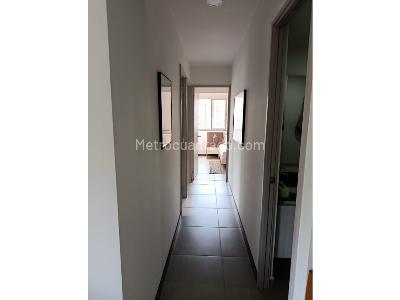 Apartamento de 3 alcobas en venta en Las Lomitas, Sabaneta, 89 m² · foto 4 de 13