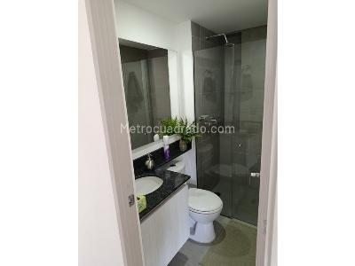 Apartamento de 3 alcobas en venta en Las Lomitas, Sabaneta, 89 m² · foto 12 de 13