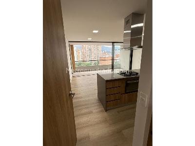Apartamento en venta en Los Colores, Medellín · foto 4 de 20