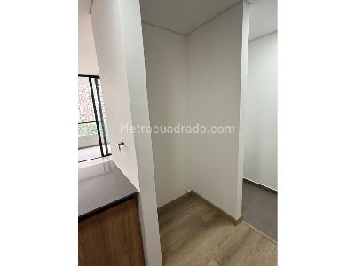 Apartamento en venta en Los Colores, Medellín · foto 12 de 20