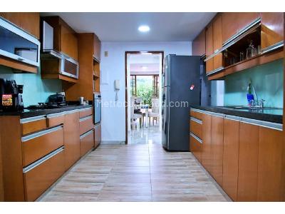 Apartamento de 5 alcobas en venta en El Poblado, Medellín, 232 m² · foto 5 de 20