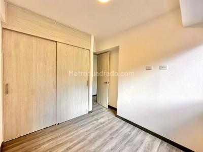 Apartamento de 3 alcobas en venta en Las Lomitas, Sabaneta, 84 m² · foto 11 de 14