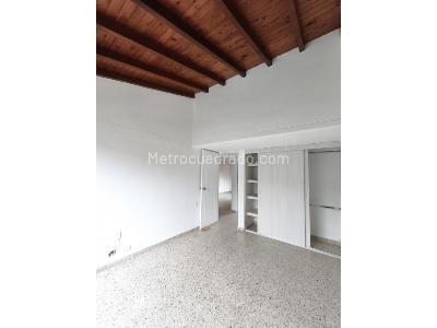 Casa de 3 alcobas en venta en La Mota, Medellín, 150 m² · foto 8 de 15