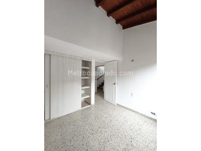 Casa de 3 alcobas en venta en La Mota, Medellín, 150 m² · foto 13 de 15
