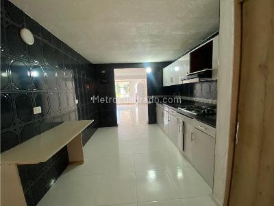 Casa en venta en Las Antillas, Envigado · foto 2 de 20