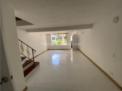 Casa en venta en Las Antillas, Envigado · foto 3 de 20