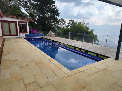 Casa de 4 alcobas en venta en Las Palmas, Medellín, 950 m² · foto 3 de 20