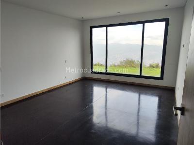 Casa de 4 alcobas en venta en Las Palmas, Medellín, 950 m² · foto 14 de 20
