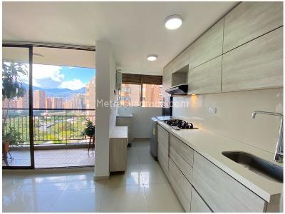 Apartamento de 3 alcobas en venta en Castropol, Medellín, 87 m² · foto 2 de 18