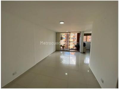 Apartamento de 3 alcobas en venta en Castropol, Medellín, 87 m² · foto 7 de 18