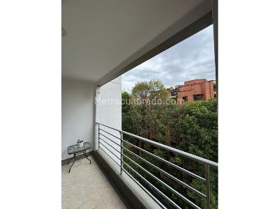 Apartamento en venta en Laureles, Medellín · foto 3 de 14
