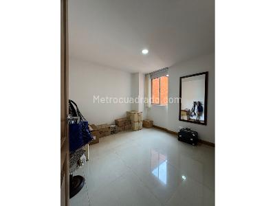 Apartamento en venta en Laureles, Medellín · foto 8 de 14