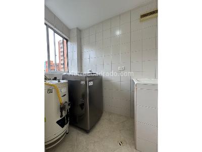 Apartamento en venta en Laureles, Medellín · foto 11 de 14