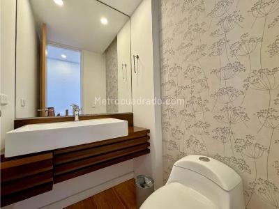Apartamento en venta en El Poblado, Medellín · foto 12 de 13