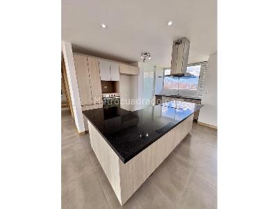 Apartamento en venta en El Poblado, Medellín · foto 5 de 20