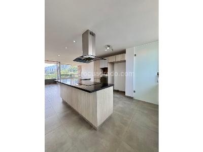 Apartamento en venta en El Poblado, Medellín · foto 6 de 20