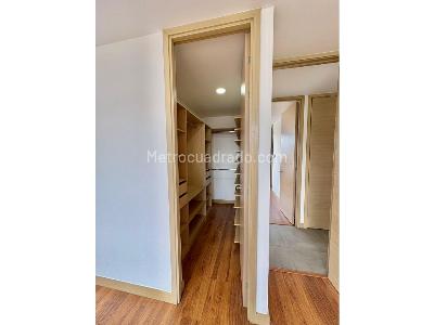 Apartamento en venta en El Poblado, Medellín · foto 9 de 20