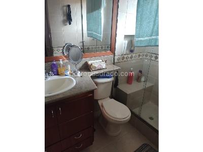 Casa de 3 alcobas en venta en El Poblado, Medellín, 505 m² · foto 10 de 20