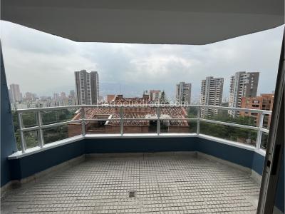 Apartamento en venta en El Poblado, Medellín · foto 3 de 11