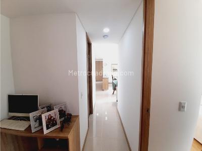 Apartamento de 2 alcobas en venta en San Remo, Sabaneta, 70 m² · foto 15 de 20