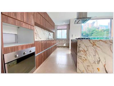 Apartamento de 3 alcobas en venta en El Poblado, Medellín, 170 m² · foto 2 de 15