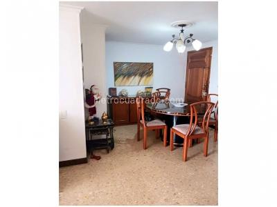 Apartamento en venta en El Nogal, Medellín · foto 4 de 11
