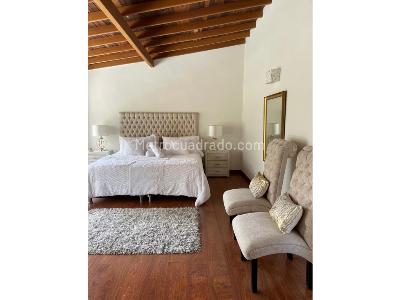 Casa de 5 alcobas en venta en Loma Del Escobero, Envigado, 230 m² · foto 10 de 20
