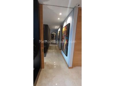 Apartamento de 3 alcobas en venta en El Poblado, Medellín, 210 m² · foto 11 de 14