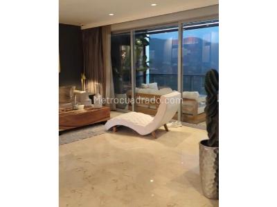 Apartamento de 3 alcobas en venta en El Poblado, Medellín, 210 m² · foto 13 de 14