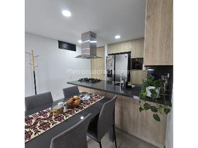 Apartamento en venta en Loma Del Indio, Medellín · foto 3 de 20