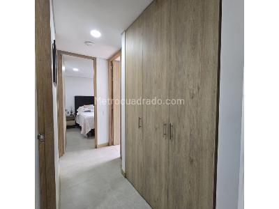 Apartamento en venta en Loma Del Indio, Medellín · foto 9 de 20