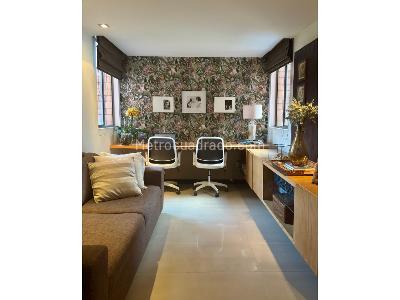 Apartamento de 3 alcobas en venta en El Poblado, Medellín, 154 m² · foto 2 de 17