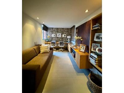 Apartamento de 3 alcobas en venta en El Poblado, Medellín, 154 m² · foto 3 de 17