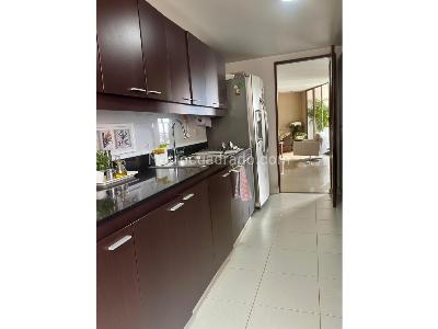 Apartamento de 3 alcobas en venta en El Poblado, Medellín, 154 m² · foto 7 de 17