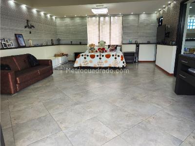 Casa de 5 alcobas en venta en El Escobero, Envigado, 700 m² · foto 11 de 20