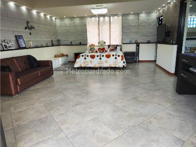 Casa de 5 alcobas en venta en El Escobero, Envigado, 700 m² · foto 12 de 20