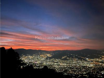 Casa de 5 alcobas en venta en Las Palmas, Medellín · foto 2 de 20