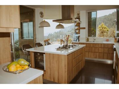 Casa de 5 alcobas en venta en Las Palmas, Medellín · foto 3 de 20