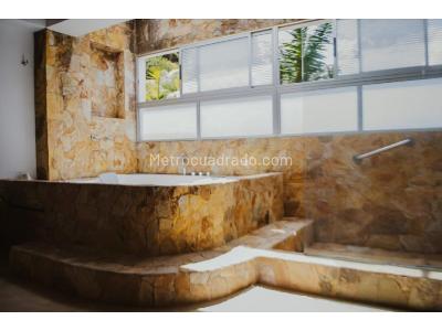 Casa de 5 alcobas en venta en Las Palmas, Medellín · foto 18 de 20