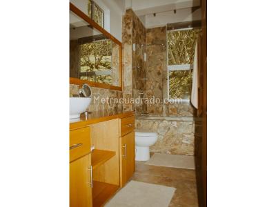 Casa de 5 alcobas en venta en Las Palmas, Medellín · foto 19 de 20