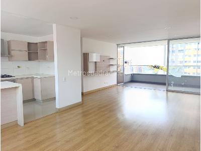 Apartamento de 3 alcobas en venta en El Poblado, Medellín, 136 m² · foto 5 de 20