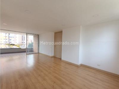Apartamento de 3 alcobas en venta en El Poblado, Medellín, 136 m² · foto 6 de 20