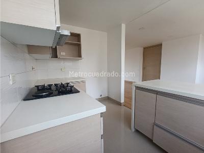 Apartamento de 3 alcobas en venta en El Poblado, Medellín, 136 m² · foto 9 de 20